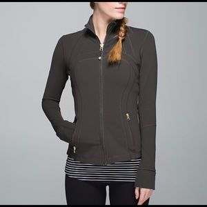 *Sold* Lululemon Define Jacket Wren Olive Green 8